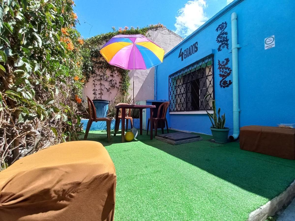 4 Grados Hostel Ciudad Guatemala Eksteriør billede